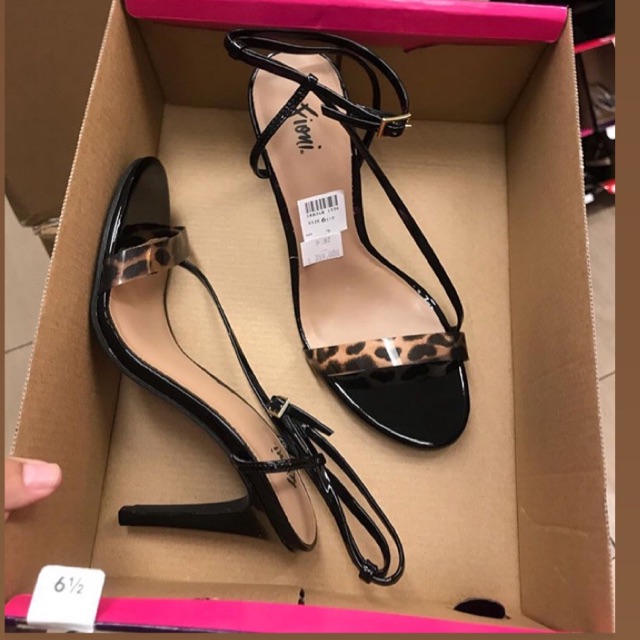 Payless fioni hot sale