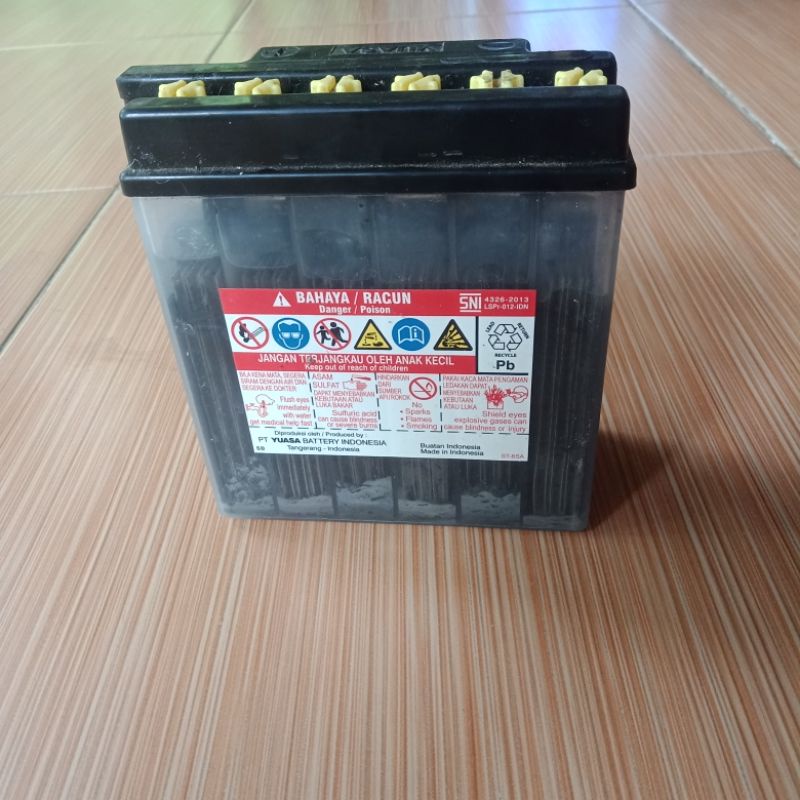 Jual aki bekas merk yuasa kondisi drop | Shopee Indonesia