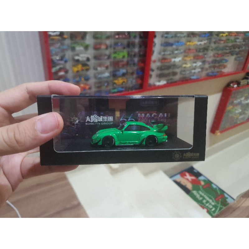 Jual mce scalebox scale box porsche 993 RWB rough rhythm green resin ...