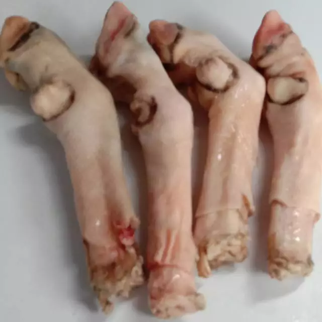 Kaki Kambing Lokal 4 Pcs Fresh Halal
