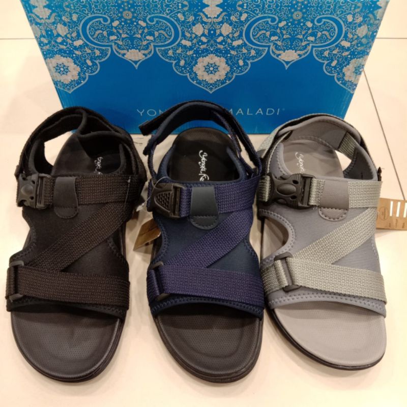 Yongki Komaladi Basic Sandal Slipper Pria main image 0