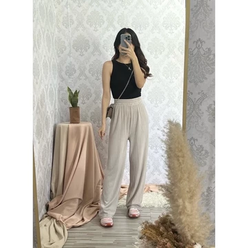 Cassie Pants Celana Highwaist Kulot Rajut Stretch Adem Wanita