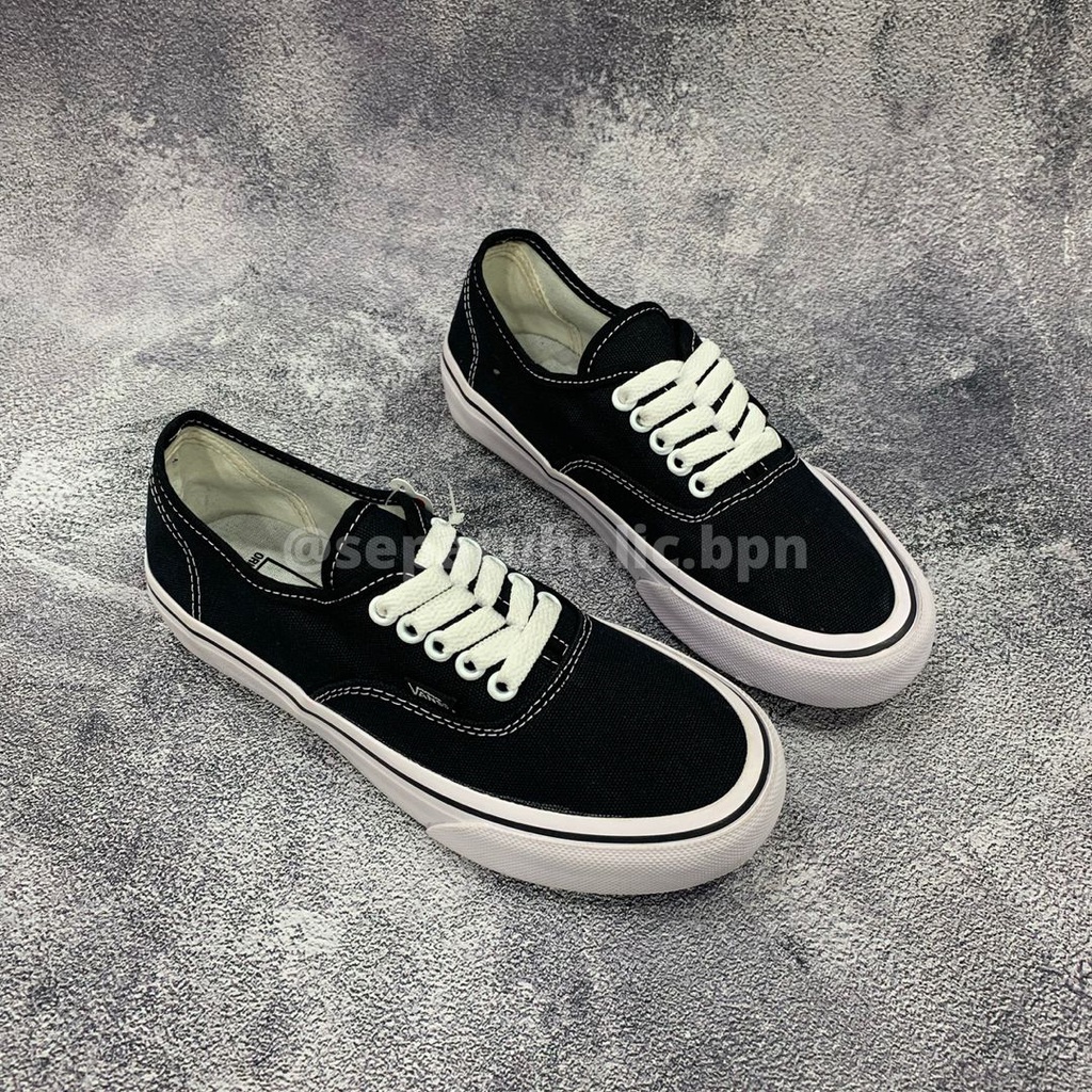 Vans authentic clearance hitam putih