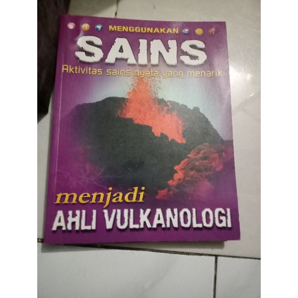Jual sains aktivitas sains nyata yang menarik menjadi ahli vulkanologi