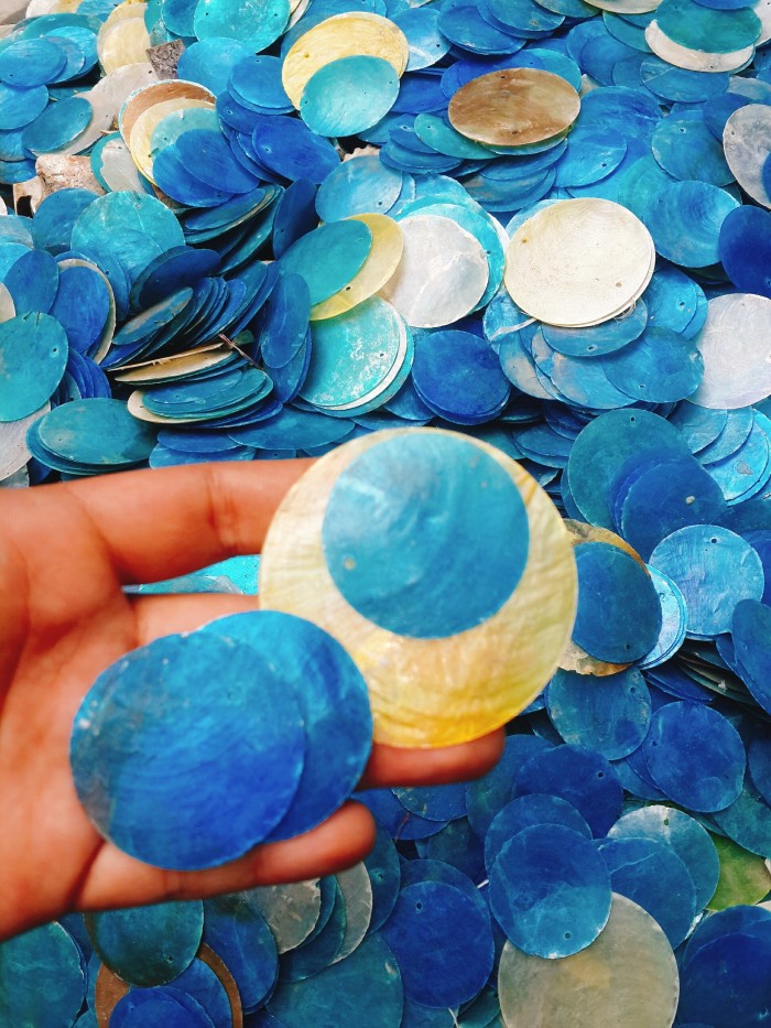 Jual Simping Kerang Warna Putih 1kg Untuk Craft - Kerang - Kulit Kerang ...