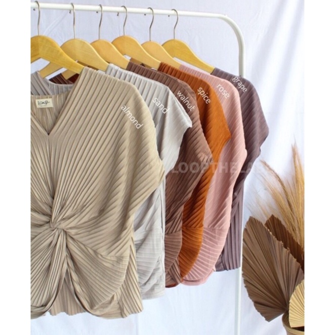 Apolina meera blouse almond 3-5（Antonella Sheer Embellished