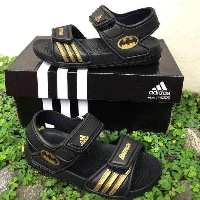 Adidas fashion akwah 29