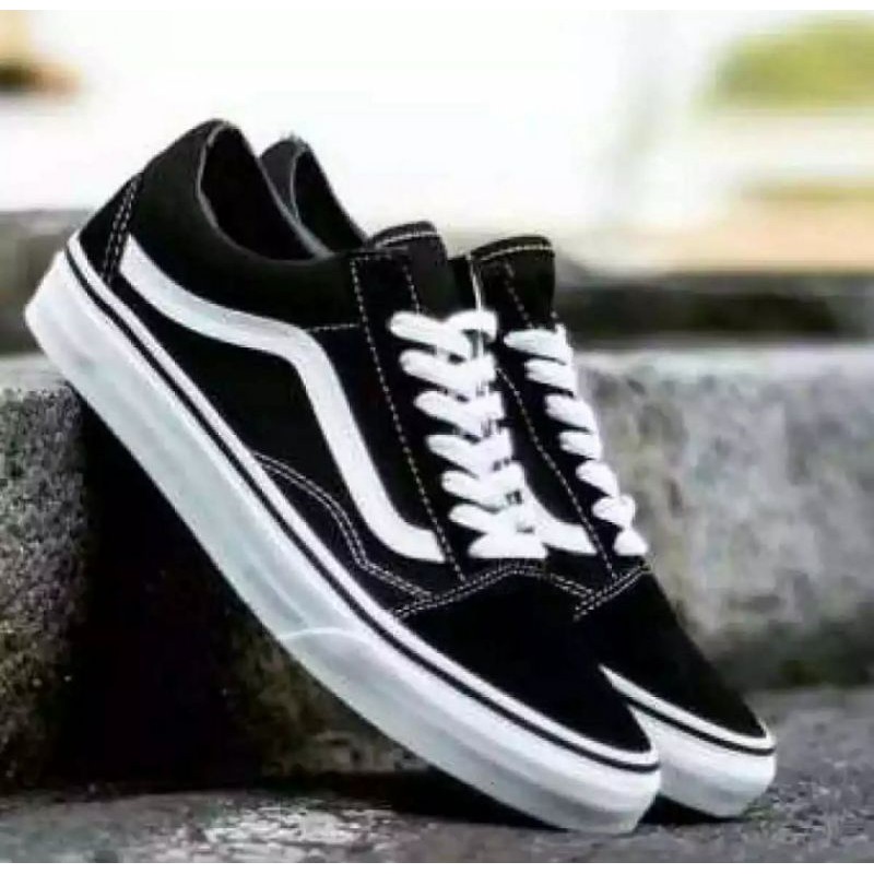 Jual SEPATU VANS OLD SKOOL BLACK WHITE (GRED ORI) | Shopee Indonesia