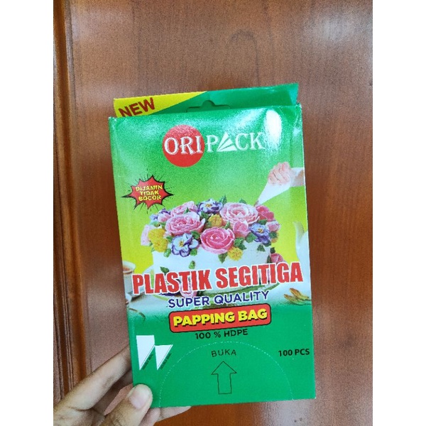 Jual Plastik Segitiga Tebal / Plastik Segitiga Oripack isi 100 lembar ...