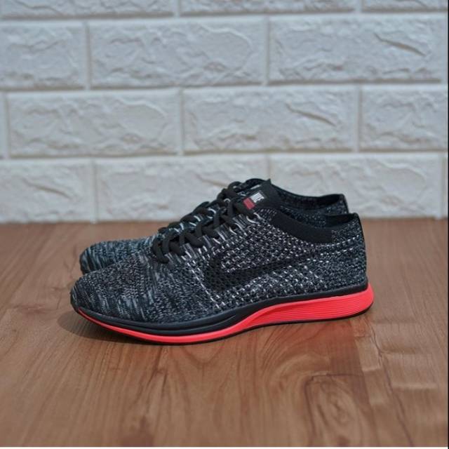 Nike flyknit 2025 racer demon