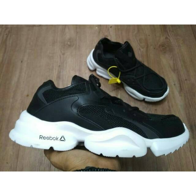 Reebok clearance r96 black