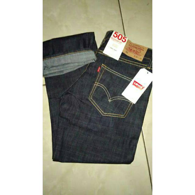 LEVI STRAUSS & Co 505 . REGULER FIT ORIGINAL RIVETED QUALITY CLOTHING  (jeans cowok)