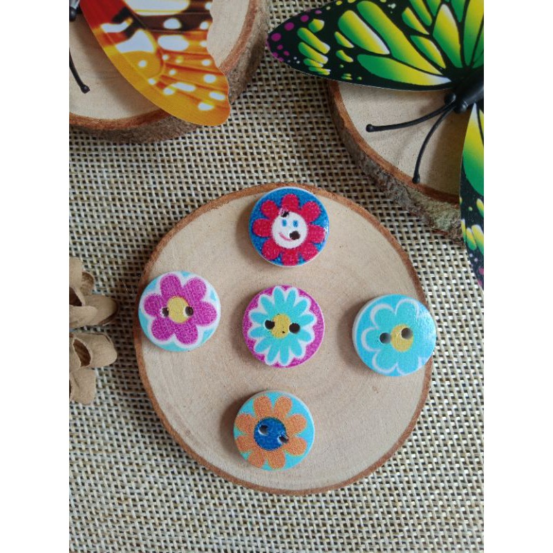 Jual Kancing kayu Motif bunga 1,5cm | Shopee Indonesia