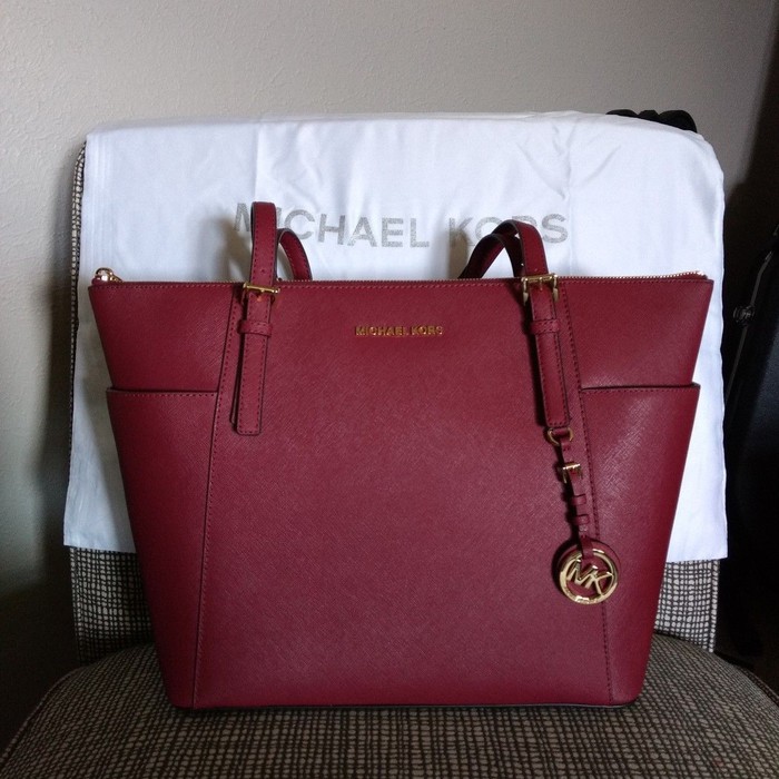 Jual MICHAEL KORS Jet Set Large Saffiano Leather TopZip Tote Bag
