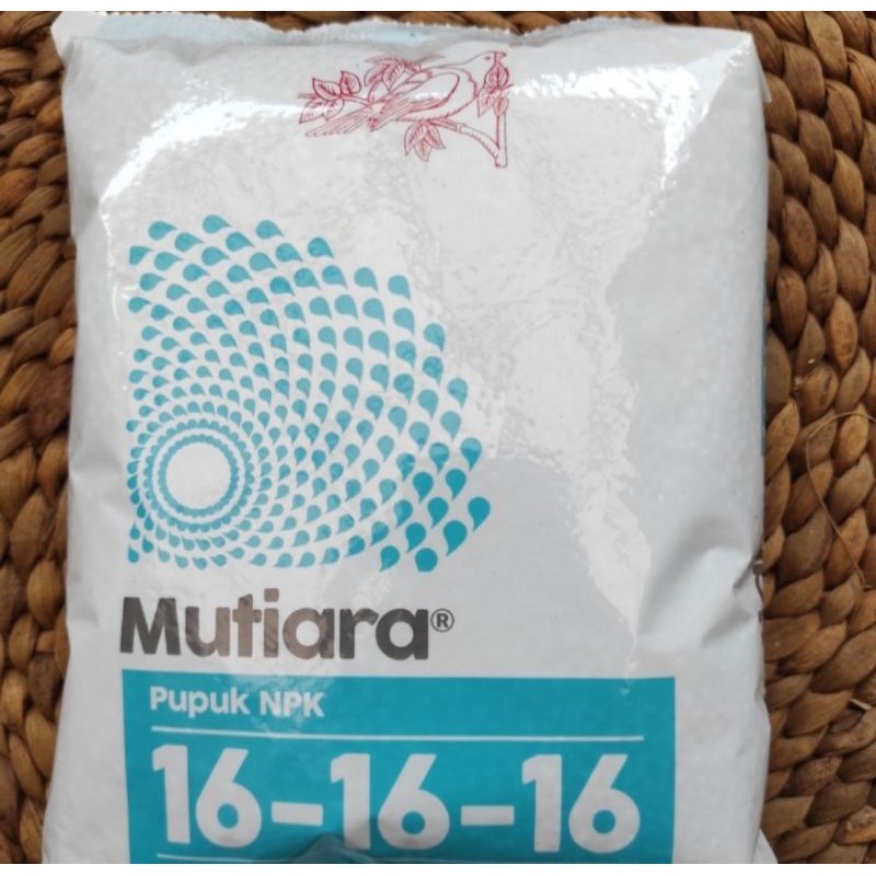 Jual Pupuk NPK Mutiara 16-16-16 Meroke / Pupuk NPK 1 Kg | Shopee Indonesia