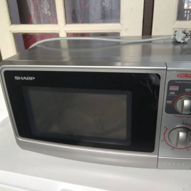 Jual Sharp Microwave Oven Low Watt R222Y(S)Silver, 22 Liter, 399