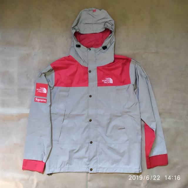 Supreme tnf outlet reflective