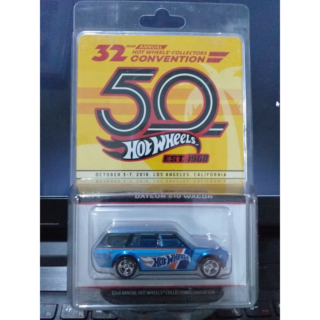 Jual HOT WHEELS PREMIUM 32ND ANNUAL CONVENTION DATSUN 510 WAGON