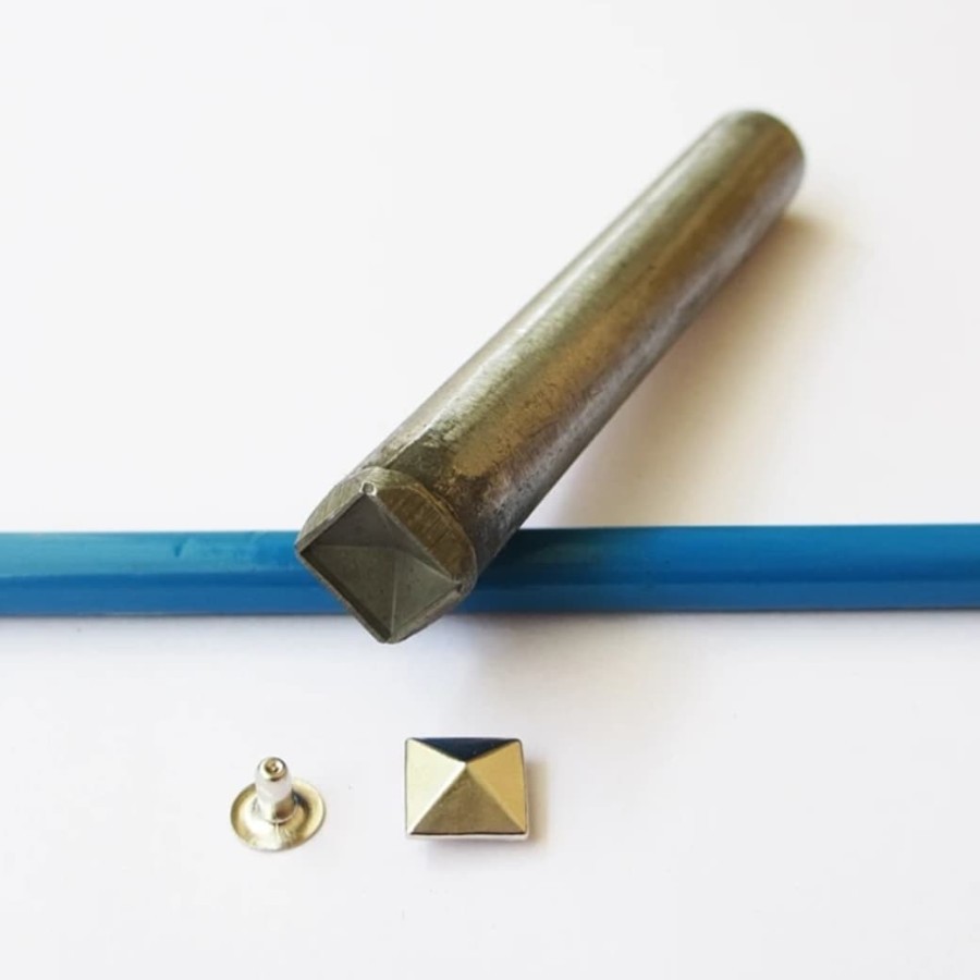 Jual Alat Pukul Pemukul Paku Rivet Centang Piramida Spike 10mm | Shopee ...
