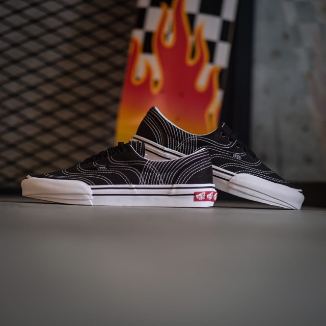 Jual Vans Era Vision Voyage Black / True White | Shopee Indonesia