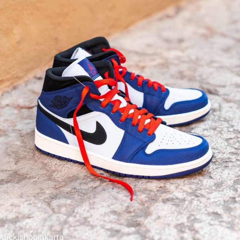 Aj 1 mid store deep royal blue