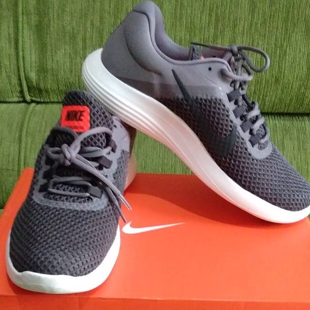 Nike store lunarlon original