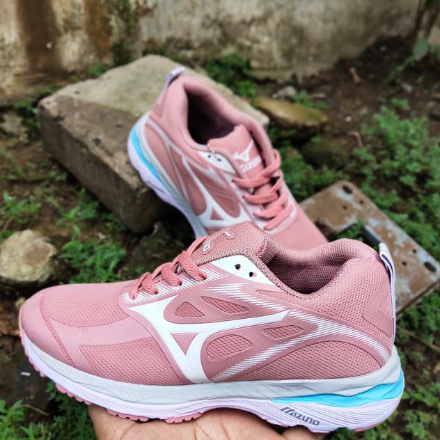 Sepatu hotsell sport mizuno