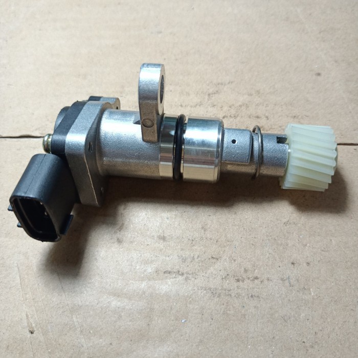 Jual SENSOR SPEED SPEEDOMETER MANUAL BENSIN INNOVA FORTUNER HILUX ...