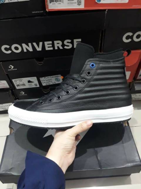 Jual CONVERSE CHUCK TAYLOR ALL STAR WP BOOT HI LEATHER BLACK WHITE 157492C ORIGINAL BNIB M697 Shopee Indonesia