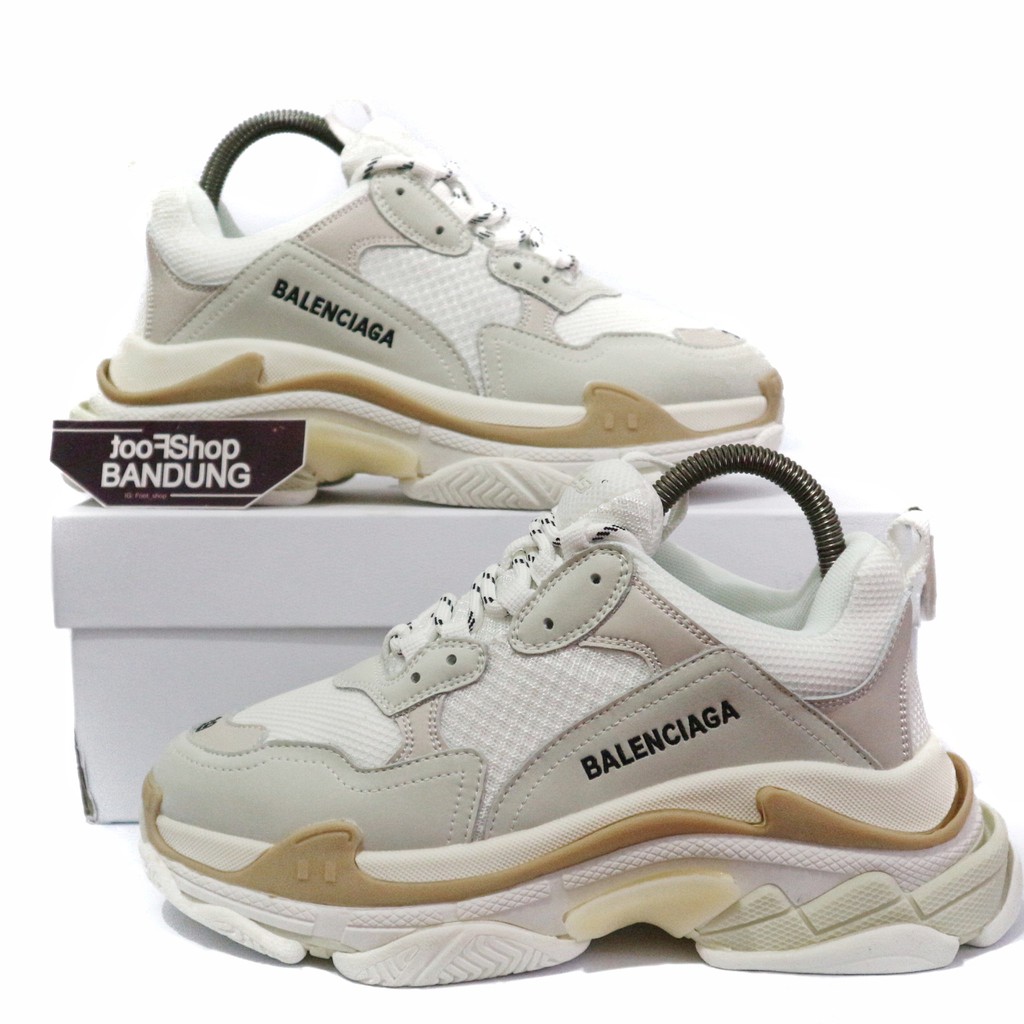 Harga shop sneakers balenciaga