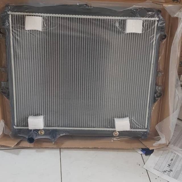 Jual RADIATOR INNOVA REBORN BENSIN MATIC FORTUNER VRZ HILUX REVO ...