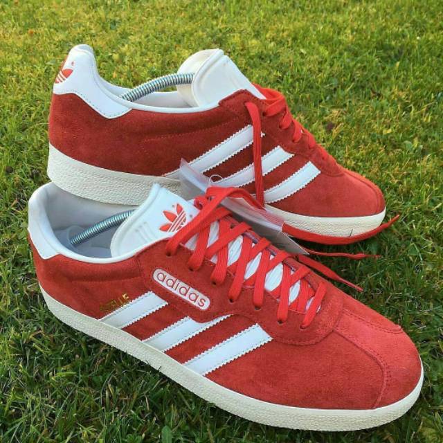 Adidas gazelle outlet super red