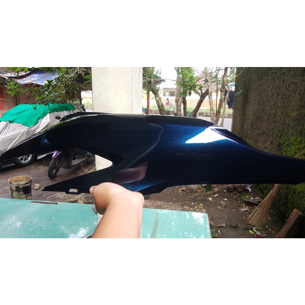 Jual Cat motor hitam bunglon biru kemasan 250 ml | Shopee Indonesia