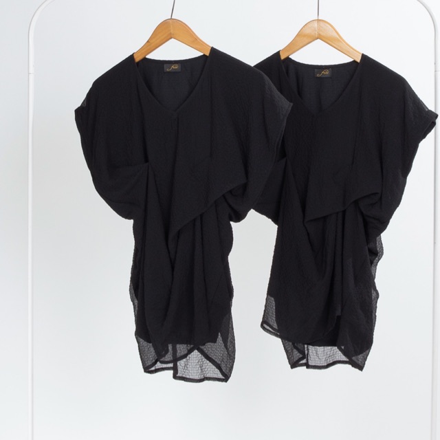 NOORA CROP TOP WOMEN BLACK