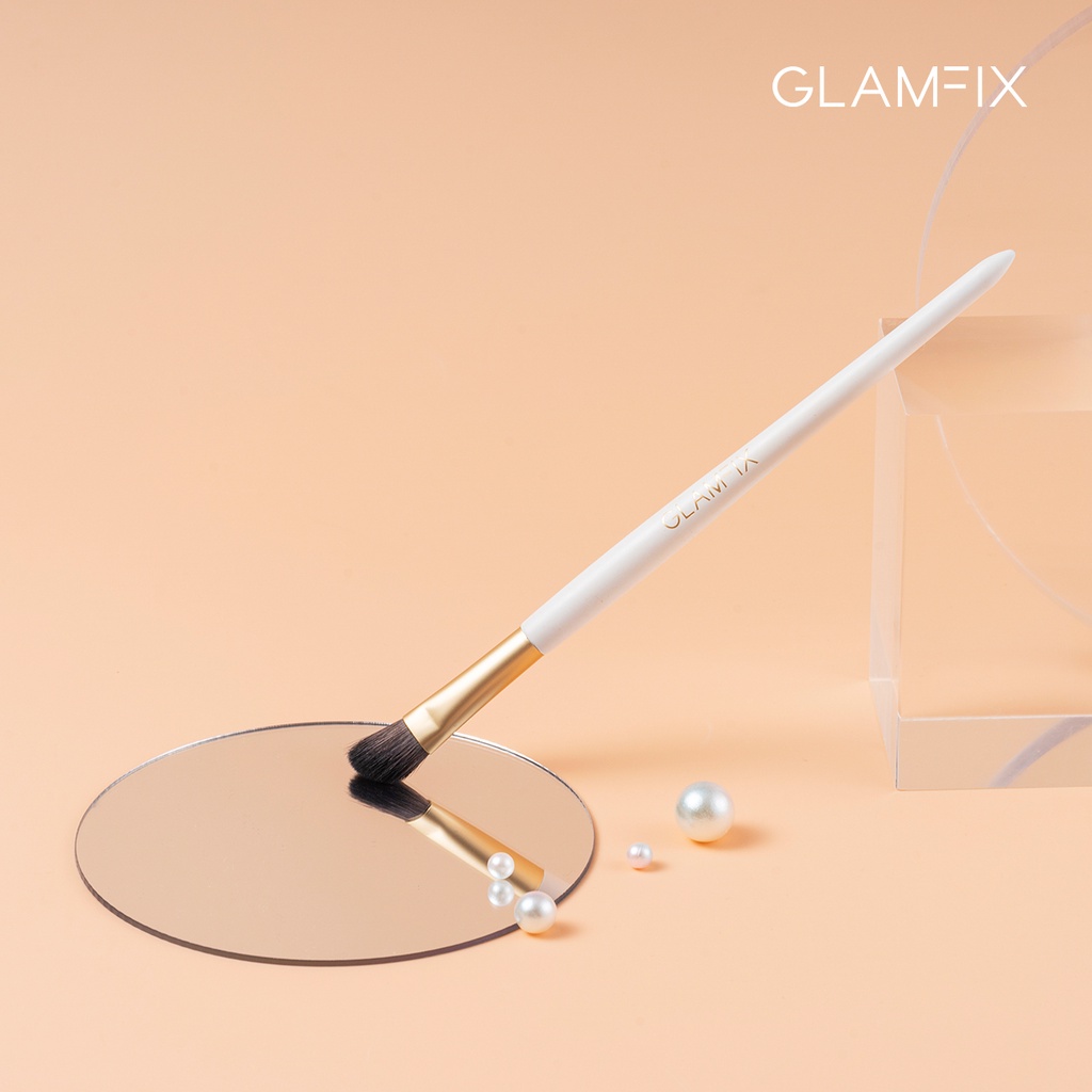 Jual GLAMFIX Classic Precision Eyeshadow Brush Kuas Eyeshadow Make Up ...
