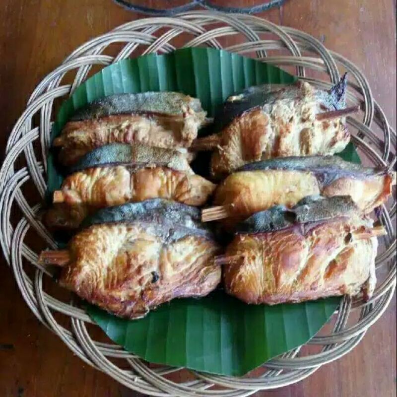 Jual panggang ikan manyung / ikan asap manyung | Shopee Indonesia