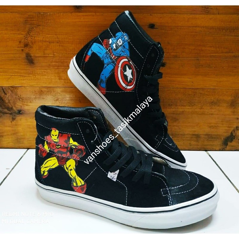 Foto sepatu 2025 vans marvel