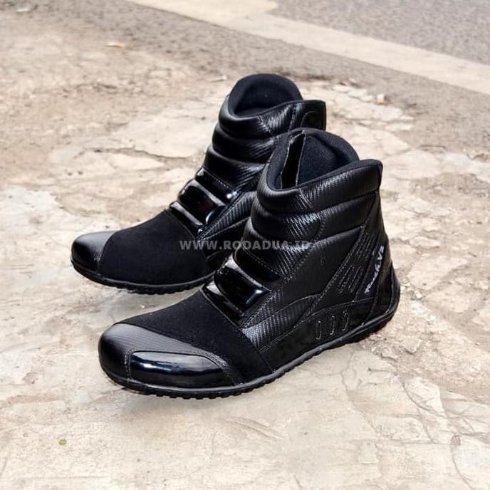 Jual Sepatu Rvr Rush V2 Black | Shopee Indonesia