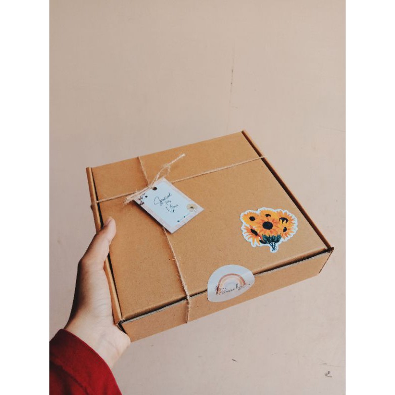 Jual GIFT BOX FULL SNACK (LETTERING) | Shopee Indonesia