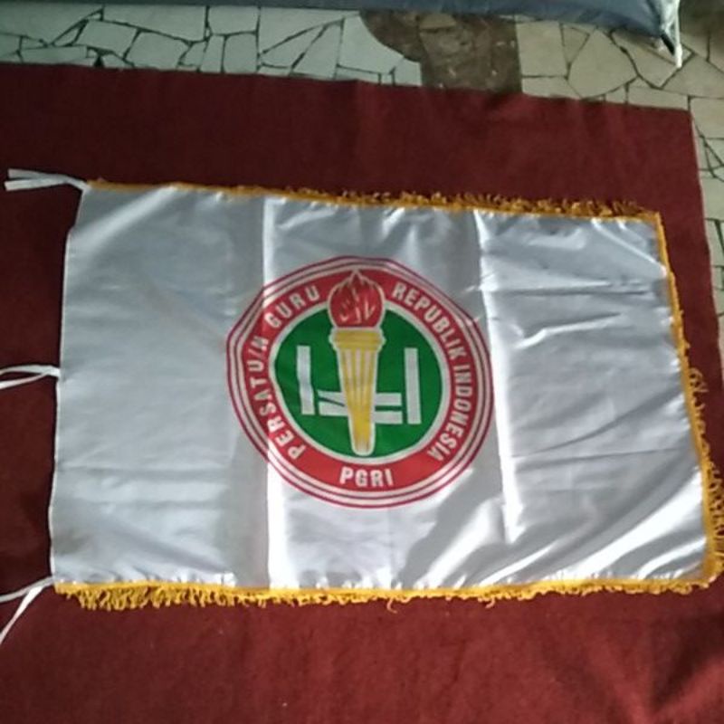 Jual Bendera PGRI rumbai 80x120cm | Shopee Indonesia