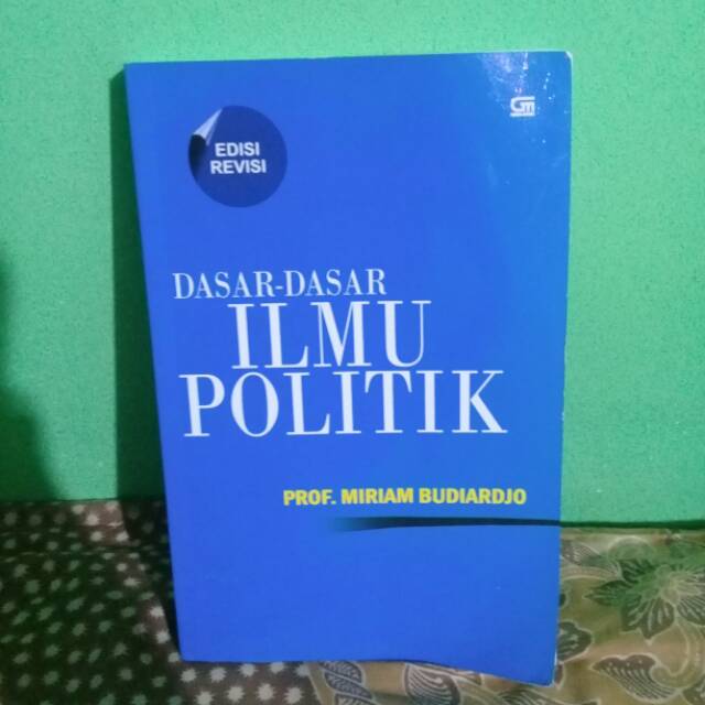 Jual Buku Dasar-dasar Ilmu Politik Miriam Budiardjo Gramedia | Shopee ...