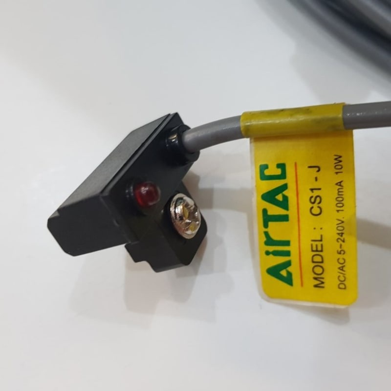 Jual MAGNETIC SENSOR SWITCH AIRTAC CS1-J / CS1J | Shopee Indonesia