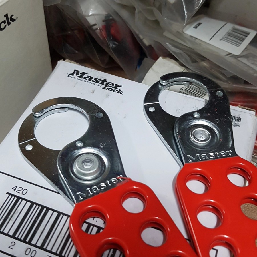 Jual Hasp Lock Scissor Master Lock Model 420 | Shopee Indonesia