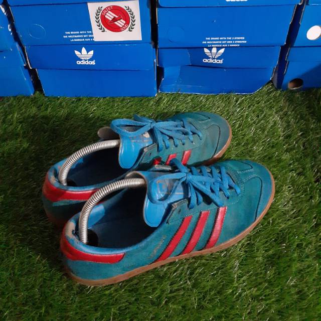 ADIDAS HAMBURG CW MANCHESTER SIZE 42