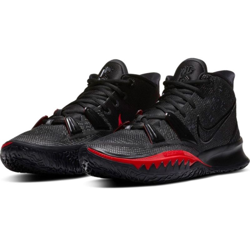 sepatu kyrie irving