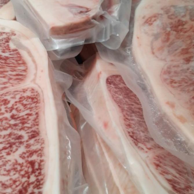 Jual Kobe beef wagyu A5 Japanes serloin 4 persen | Shopee Indonesia