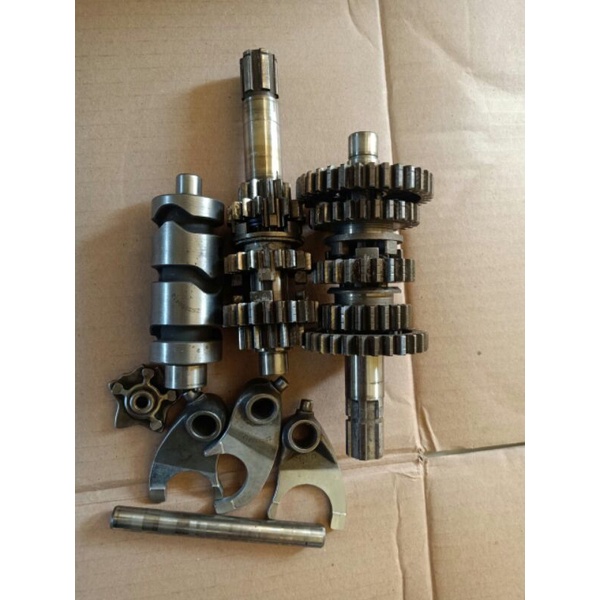 Jual Gigi rasio ratio gear transmisi viar 200cc tipe radiator original ...