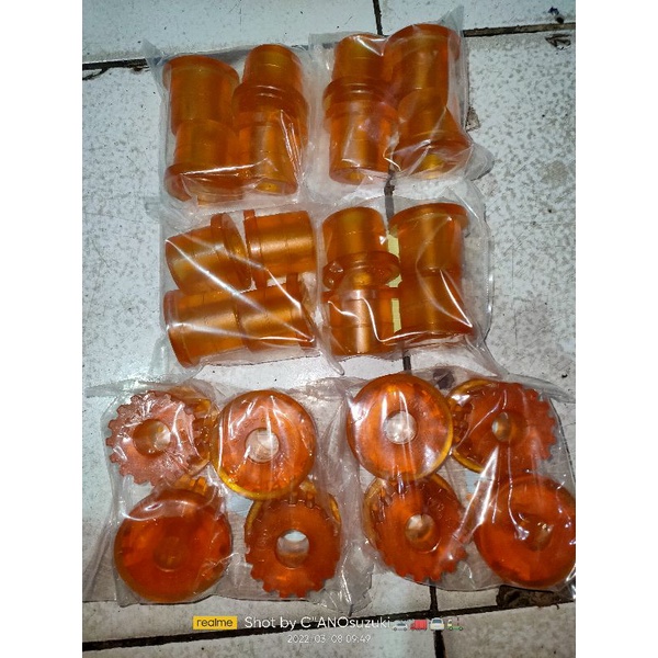 Jual Bushing karet bosh per daun set Suzuki jimny katana jangkrik
