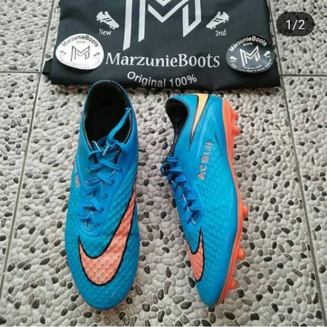 Sepatu bola shop nike hypervenom phelon