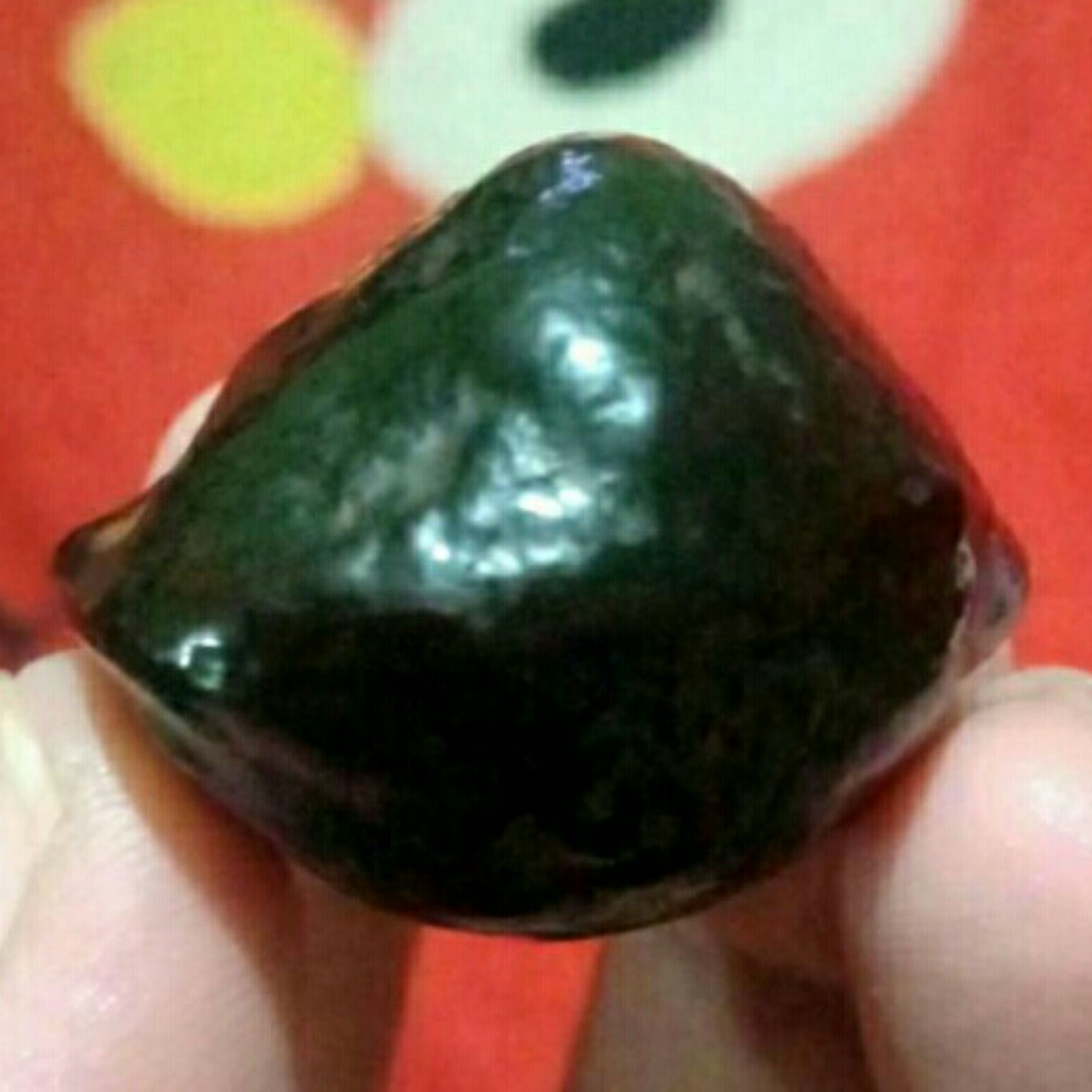 Ayollar kiyinish xonasida yashirin kamera pornosi